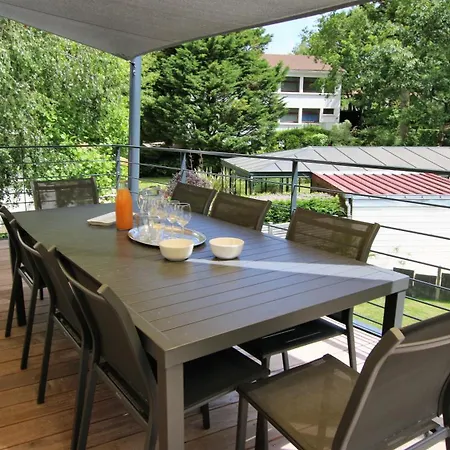 Maison Bord De 8 Pers Loumasuzde 別荘