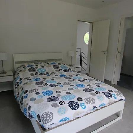 Maison Bord De 8 Pers Loumasuzde