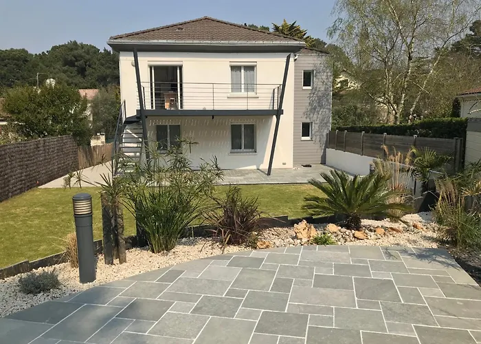 度假居 Maison Bord De 8 Pers Loumasuzde 圣布里文莱丝皮恩