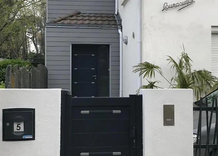 度假居 Maison Bord De 8 Pers Loumasuzde